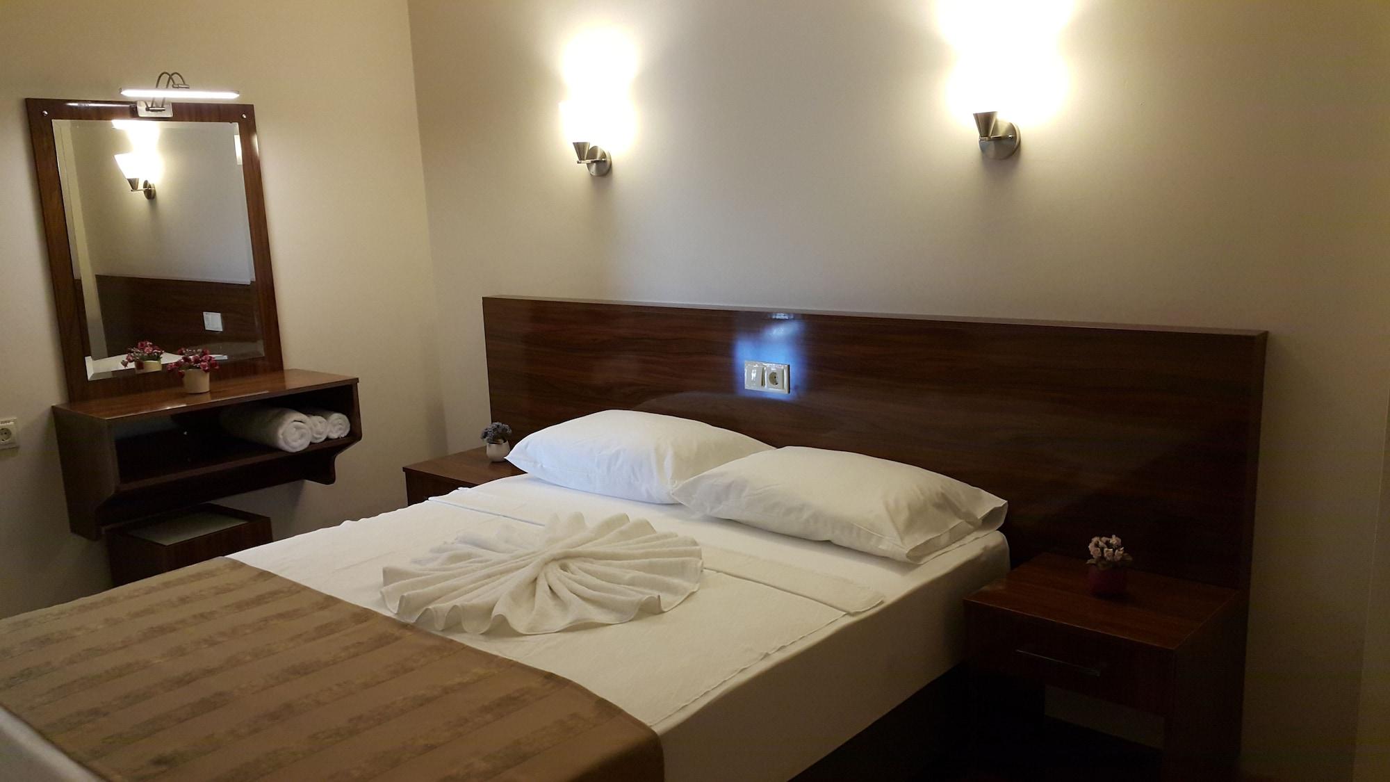 Midi Suites & Hotels 阿拉尼亚 外观 照片