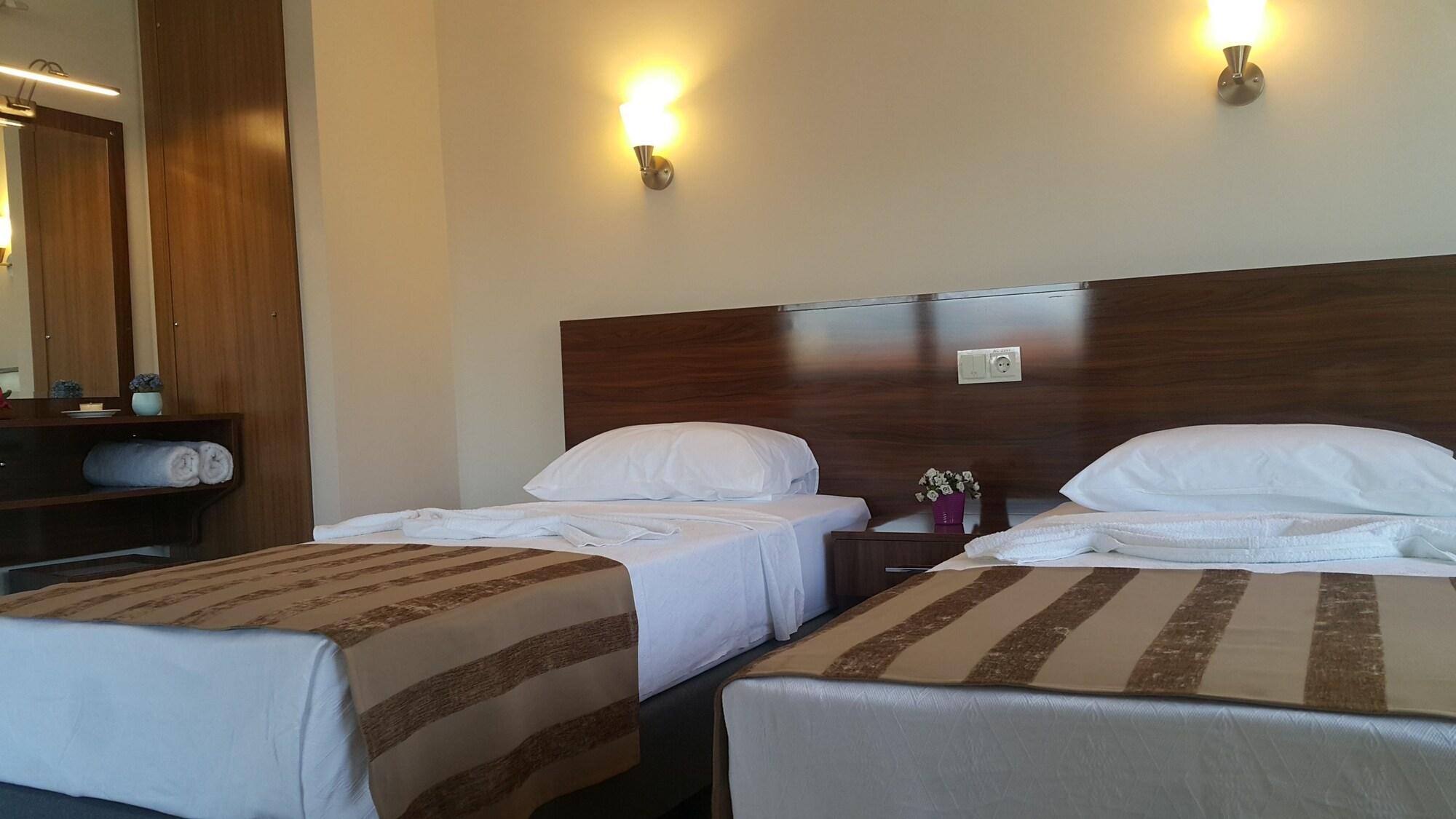 Midi Suites & Hotels 阿拉尼亚 外观 照片