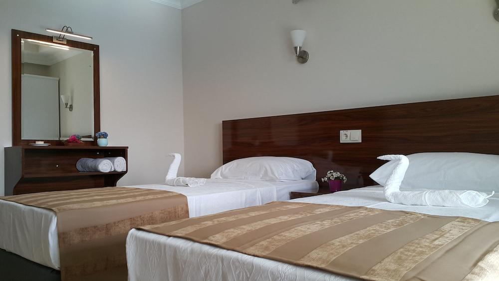 Midi Suites & Hotels 阿拉尼亚 外观 照片