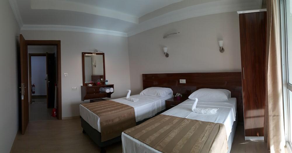 Midi Suites & Hotels 阿拉尼亚 外观 照片